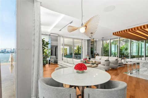 Copropriété à vendre à Miami Beach, Floride: 3 chambres, 260.78 m2 № 2033826 - photo 3