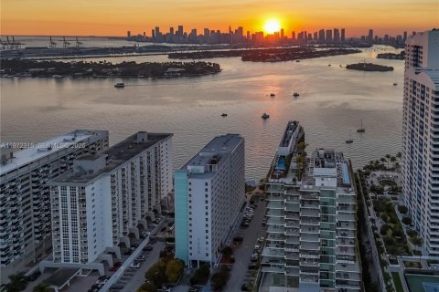Copropriété à vendre à Miami Beach, Floride: 3 chambres, 260.78 m2 № 2033826 - photo 4