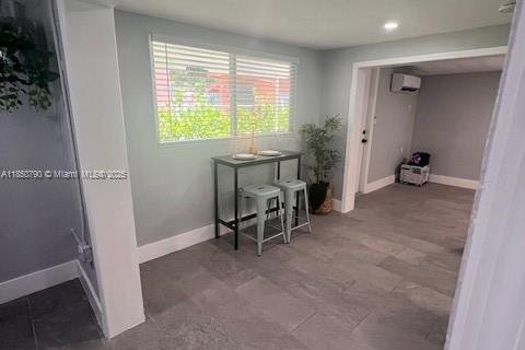 Villa ou maison à louer à Miami, Floride: 1 chambre, 55.74 m2 № 1854959 - photo 4