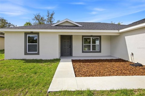 House in Citrus Springs, Florida 3 bedrooms, 134.52 sq.m. № 2121649