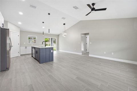 Villa ou maison à vendre à Citrus Springs, Floride: 3 chambres, 134.52 m2 № 2121649 - photo 3