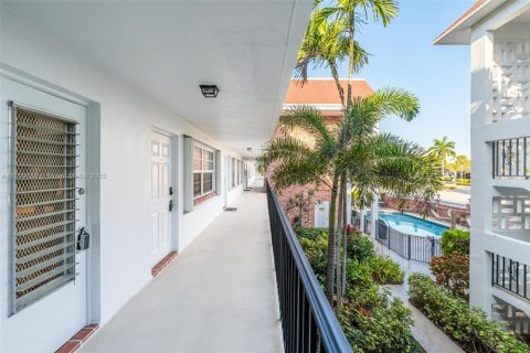 Copropriété à louer à Fort Lauderdale, Floride: 1 chambre, 66.24 m2 № 1868658 - photo 20