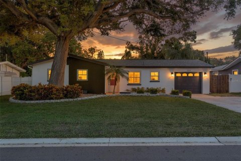 Casa en Dunedin, Florida 3 dormitorios, 103.49 m2 № 2431024