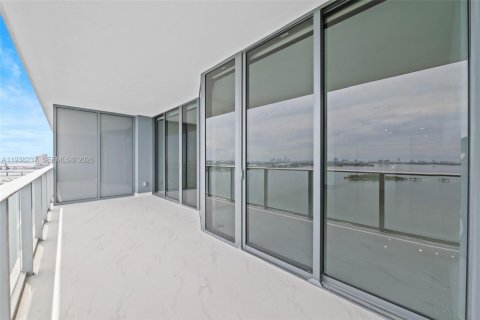 Copropriété à louer à Miami, Floride: 3 chambres № 1995959 - photo 29