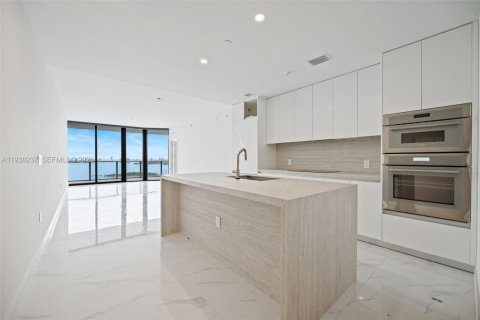 Copropriété à louer à Miami, Floride: 3 chambres № 1995959 - photo 14