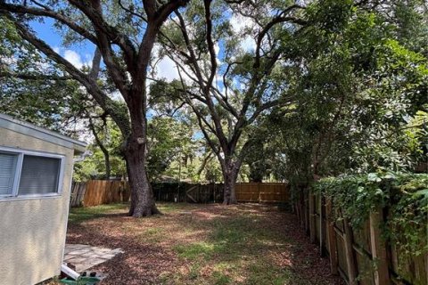 House in Saint Petersburg, Florida 2 bedrooms, 63.55 sq.m. № 2329794 - photo 11