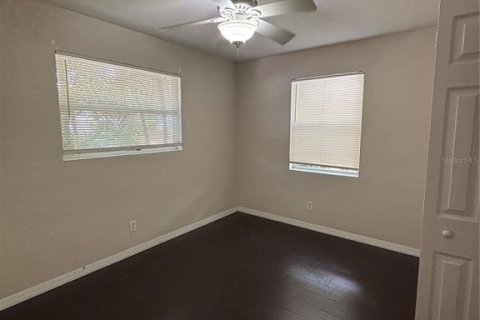 House in Saint Petersburg, Florida 2 bedrooms, 63.55 sq.m. № 2329794 - photo 9