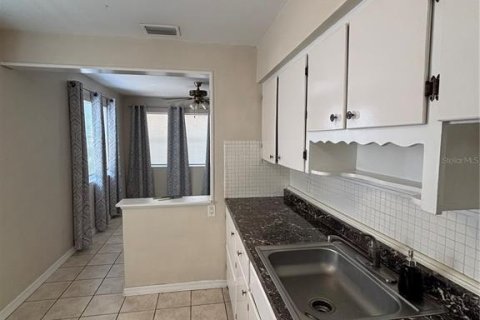 House in Saint Petersburg, Florida 2 bedrooms, 63.55 sq.m. № 2329794 - photo 5