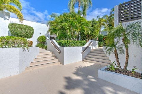 Copropriété à louer à Longboat Key, Floride: 2 chambres, 117.06 m2 № 1295324 - photo 1
