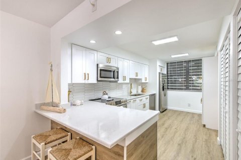 Copropriété à louer à Longboat Key, Floride: 2 chambres, 117.06 m2 № 1295324 - photo 8