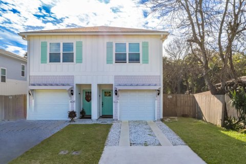 Casa en alquiler en Jacksonville Beach, Florida, 4 dormitorios, 163.23 m2 № 861978 - foto 1
