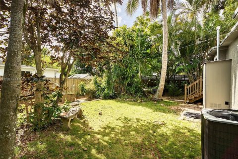 House in Miami, Florida 3 bedrooms, 96.34 sq.m. № 1983952 - photo 29