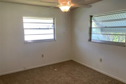 Casa en venta en Kissimmee, Florida, 3 dormitorios, 138.98 m2 № 1789607 - foto 10