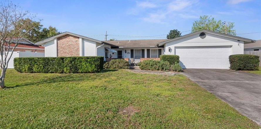 Casa en Kissimmee, Florida 3 dormitorios, 138.98 m2 № 1789607