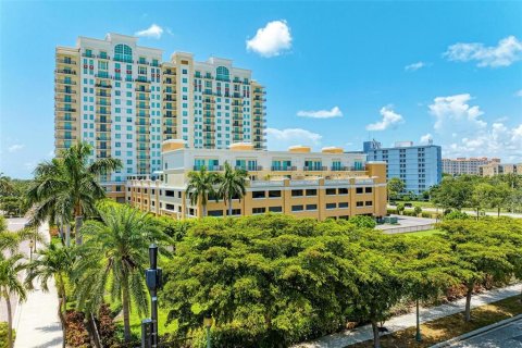 Condominio en venta en Sarasota, Florida, 2 dormitorios, 122.91 m2 № 1913713 - foto 12