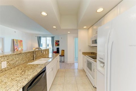 Condominio en venta en Sarasota, Florida, 2 dormitorios, 122.91 m2 № 1913713 - foto 28
