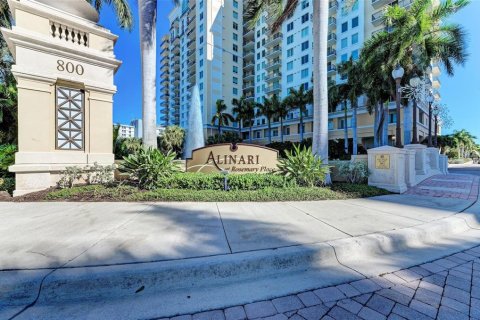 Condominio en venta en Sarasota, Florida, 2 dormitorios, 122.91 m2 № 1913713 - foto 13