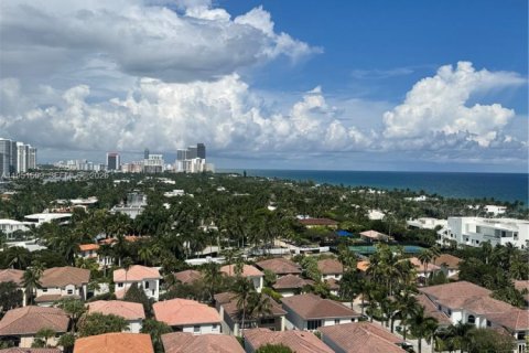 Condominio en alquiler en Sunny Isles Beach, Florida, 1 dormitorio, 93.37 m2 № 2007815 - foto 29