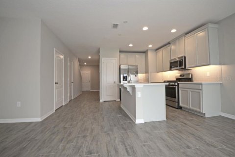 Touwnhouse à louer à Sanford, Floride: 3 chambres, 128.11 m2 № 2405581 - photo 3