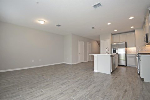 Touwnhouse à louer à Sanford, Floride: 3 chambres, 128.11 m2 № 2405581 - photo 5
