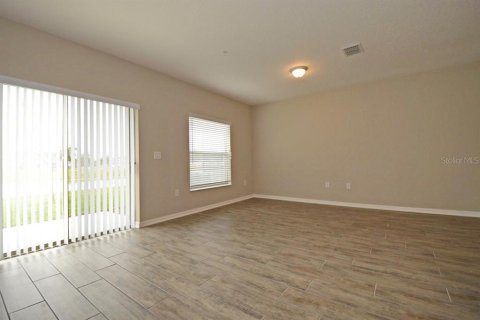 Touwnhouse à louer à Sanford, Floride: 3 chambres, 128.11 m2 № 2405581 - photo 8