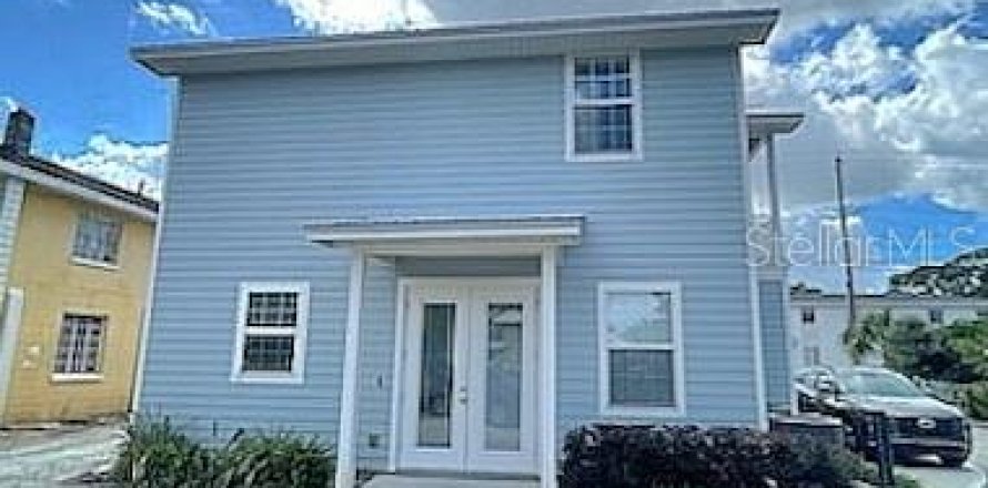 Commercial property in Auburndale, Florida 172.52 sq.m. № 2213954