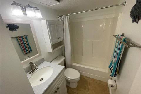 Condominio en venta en Venice, Florida, 2 dormitorios, 83.05 m2 № 2421700 - foto 9