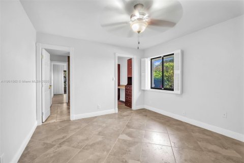 Condo in Hollywood, Florida, 3 bedrooms  № 1953189 - photo 23
