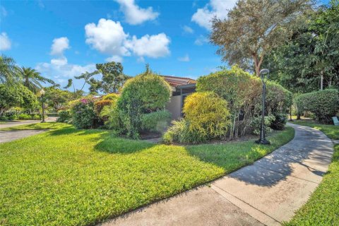 Condo in Hollywood, Florida, 3 bedrooms  № 1953189 - photo 8