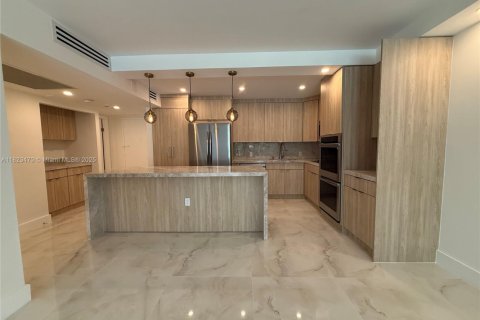 Condo in Sunny Isles Beach, Florida, 1 bedroom  № 1791045 - photo 3