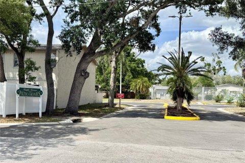 Condo in Tampa, Florida, 2 bedrooms № 2096491 - photo 30