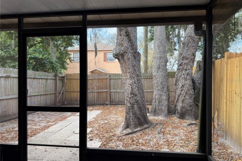 Condo in Tampa, Florida, 2 bedrooms № 2096491 - photo 27