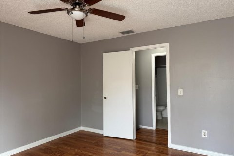 Condo in Tampa, Florida, 2 bedrooms № 2096491 - photo 22