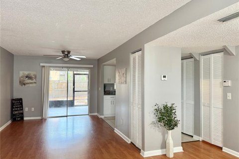 Condo in Tampa, Florida, 2 bedrooms № 2096491 - photo 6