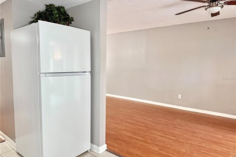 Condo in Tampa, Florida, 2 bedrooms № 2096491 - photo 12