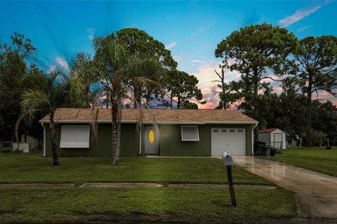 Villa ou maison à vendre à North Port, Floride: 3 chambres, 85.84 m2 № 1908228 - photo 1