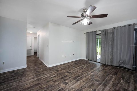 Villa ou maison à vendre à North Port, Floride: 3 chambres, 85.84 m2 № 1908228 - photo 13