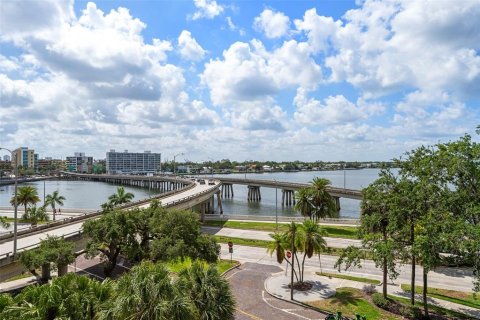 Condominio en venta en Tampa, Florida, 2 dormitorios, 170.85 m2 № 2201980 - foto 22