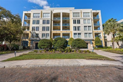 Condominio en venta en Tampa, Florida, 2 dormitorios, 170.85 m2 № 2201980 - foto 2