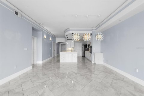Condominio en venta en Tampa, Florida, 2 dormitorios, 170.85 m2 № 2201980 - foto 11