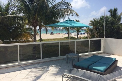 Copropriété à louer à Miami Beach, Floride: 49.24 m2 № 2153440 - photo 11