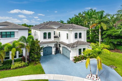 House in Boca Raton, Florida 5 bedrooms, 438.87 sq.m. № 2403861 - photo 2