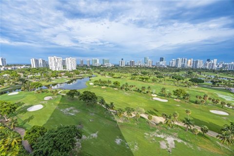 Condo in Aventura, Florida, 1 bedroom  № 1928496 - photo 23