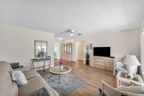 House in Boynton Beach, Florida 2 bedrooms, 94.76 sq.m. № 2387866 - photo 7