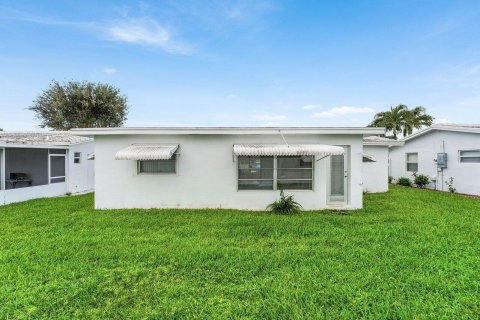 House in Boynton Beach, Florida 2 bedrooms, 94.76 sq.m. № 2387866 - photo 20