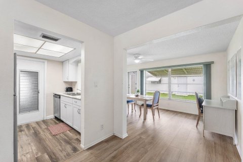 House in Boynton Beach, Florida 2 bedrooms, 94.76 sq.m. № 2387866 - photo 8