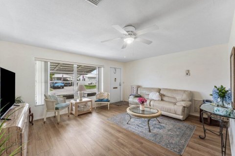 House in Boynton Beach, Florida 2 bedrooms, 94.76 sq.m. № 2387866 - photo 6