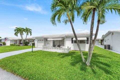 House in Boynton Beach, Florida 2 bedrooms, 94.76 sq.m. № 2387866 - photo 2