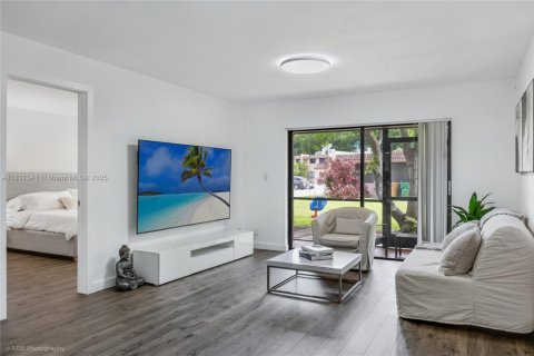 Condo in Davie, Florida, 2 bedrooms  № 1814704 - photo 6