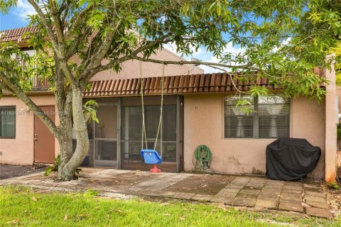Condo in Davie, Florida, 2 bedrooms  № 1814704 - photo 16